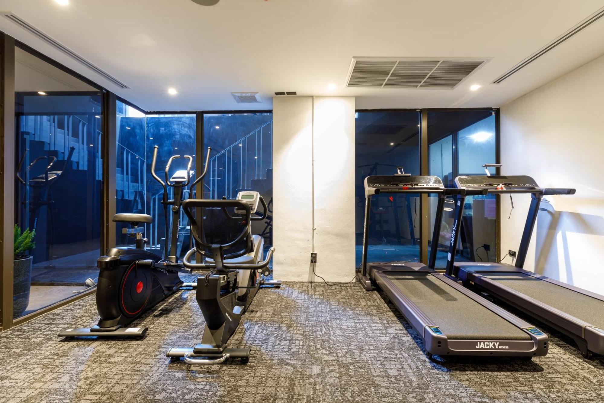 Benjarong Hotel 曼谷 外观 照片